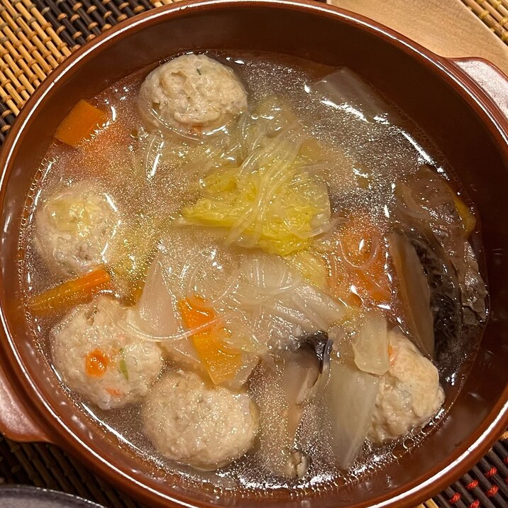 鶏団子と春雨の食べるスープ